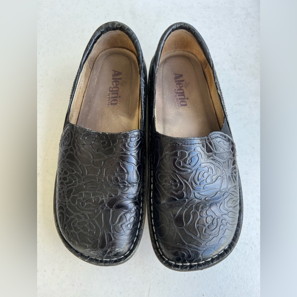 Alegria clogs